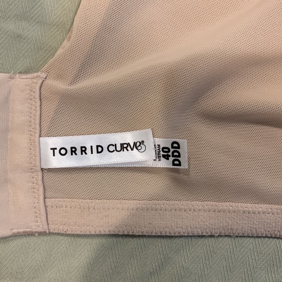 Torrid Curve XO Push Up Plunge Bra - Picture 7 of 8